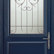 Porte d'entrée bois avec vitrage style traditionnel GUINDY BATIMAN